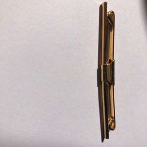 gold tie pin
